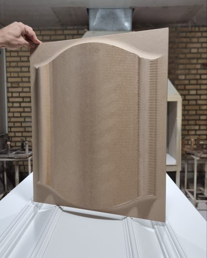 تراش CNC درب کابینت کلاسیک از MDF، خام و رنگشده
